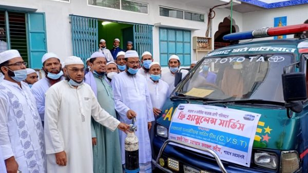 বরিশালে করোনা- ডায়রিয়া মোকাবেলায় এ্যাম্বুলেন্স ও অক্সিজেন হস্তান্তর