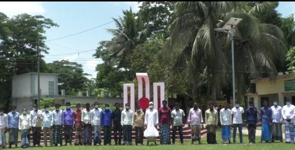 মনপুরায় জেলের মানববন্ধন