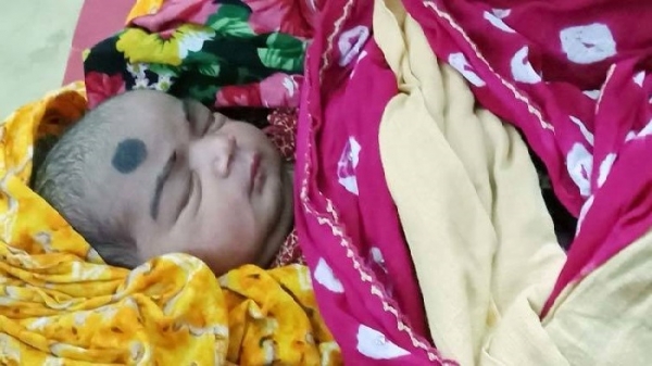 হিজলায় শিশু সন্তানকে ৪০ হাজার টাকায় বিক্রি