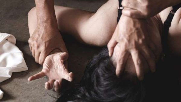 ভোলায় গৃহবধূ ধর্ষণের শিকার