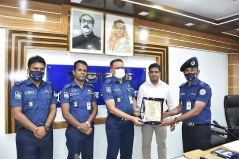 বরিশাল জেলার শ্রেষ্ঠ অফিসার ইনচার্জ হলেন আলাউদ্দিন মিলন।