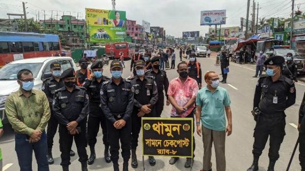 আমরা যে কোন মূল্যে কঠোর লকডাউন বাস্তবায়ন করবো- র‌্যাব-৮’র অধিনায়ক