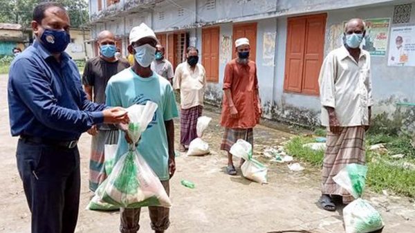 কলাপাড়ায় ৮৪ জন অসহায় দুস্থ পরিবারকে খাদ্য সহায়তা প্রদান
