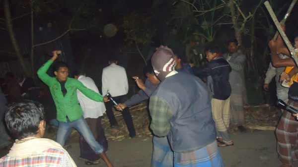 কিশোর গ্যাংয়ের উপদ্রব রাজাপুরে নির্বাচনী প্রতিপক্ষের হামলায় ব্যবসায়ী আহত