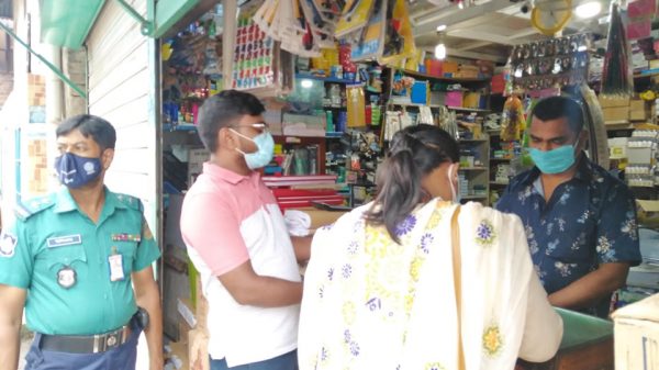 বরিশালে লক্ষাধিক টাকা জরিমানা