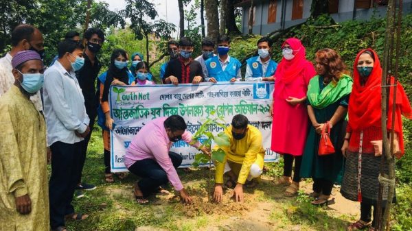 সিলেটে গাছ লাগিয়ে আন্তর্জাতিক যুবদিবস উদযাপন