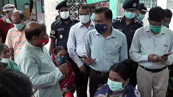 ঝালকাঠিতে ৪৪ কেন্দ্রে গণটিকাদান কার্যক্রম শুরু