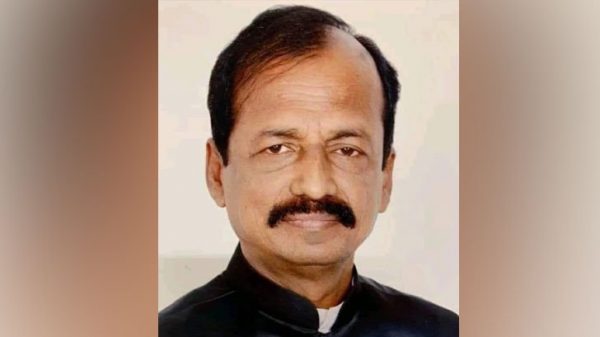 চেয়ারম্যানের বিরুদ্ধে শোক দিবসের ব্যানার ছেঁড়ার অভিযোগ