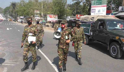 করোনা টিকা না নিয়ে বাইরে বের হওয়া নিষেধ