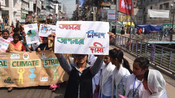 জলবায়ু সুবিচার চায় বাংলাদেশি তরুণরা, সবার জন্য সর্বত্র