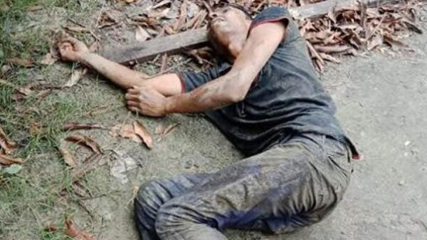 বরিশালে আ’লীগ নেতার ছেলের হাত -পা থেঁতলে দিল প্রতিপক্ষ