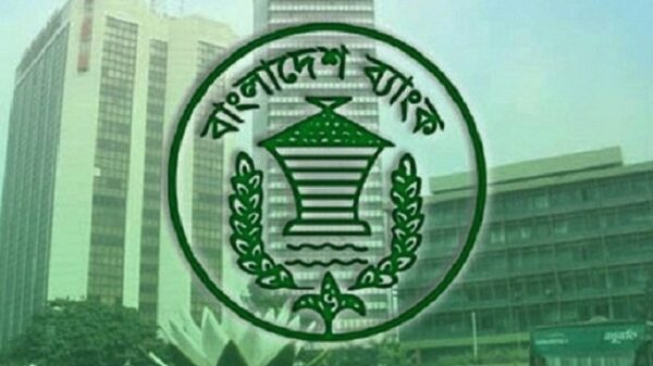 করোনায় ছাঁটাই করা ব্যাংক কর্মীদের চাকরিতে বহালের নির্দেশ